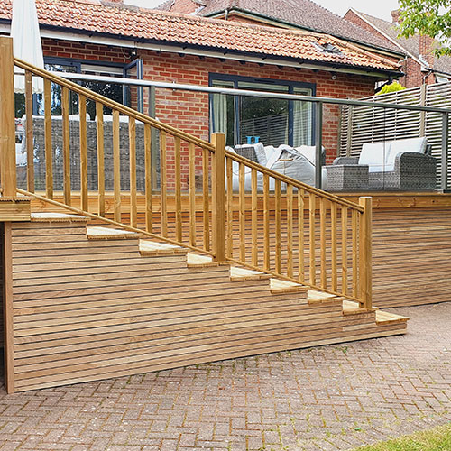 Glass Balustrade, Steps And Oak Slats Canterbury